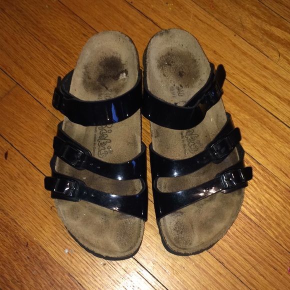 Birkenstock Shoes - Birki’s Birkenstock black shiny sandal size 6 61/2